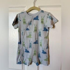 Adorable Bunny Print Baby Onesie Kissy Kissy 12-18 Months